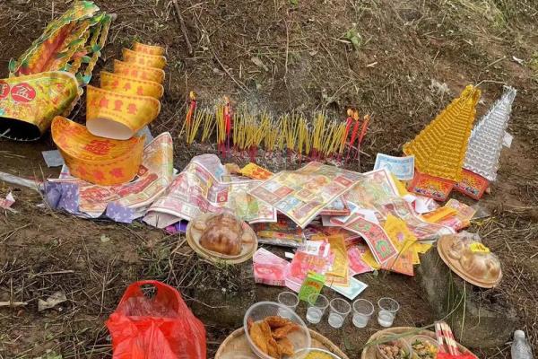 清明节扫墓祭祖，缅怀先人精神